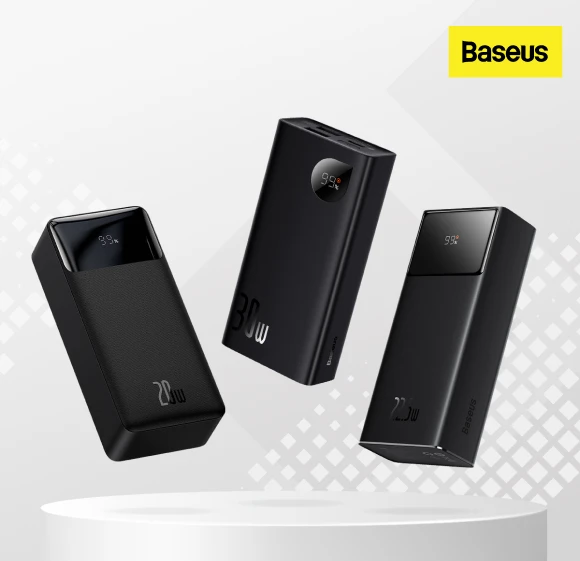 три черни захранващи батерии